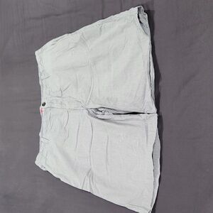 Izod Shorts - Gray - 40 - Like New